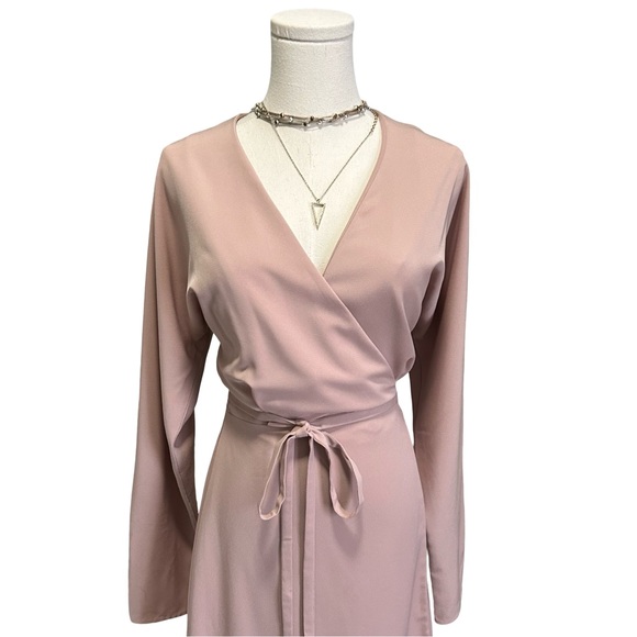 Women's Aritzia Wilfred Josie Luxe Crepe Wrap Dress Size Medium - Picture 5 of 16